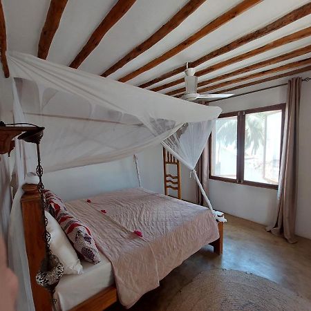Moyo Top Floor Apartment Pwani Mchangani Exterior foto
