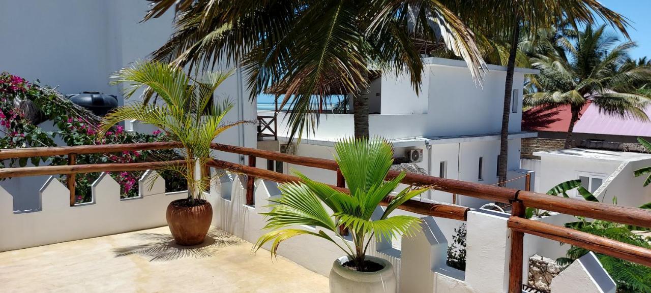 Moyo Top Floor Apartment Pwani Mchangani Exterior foto